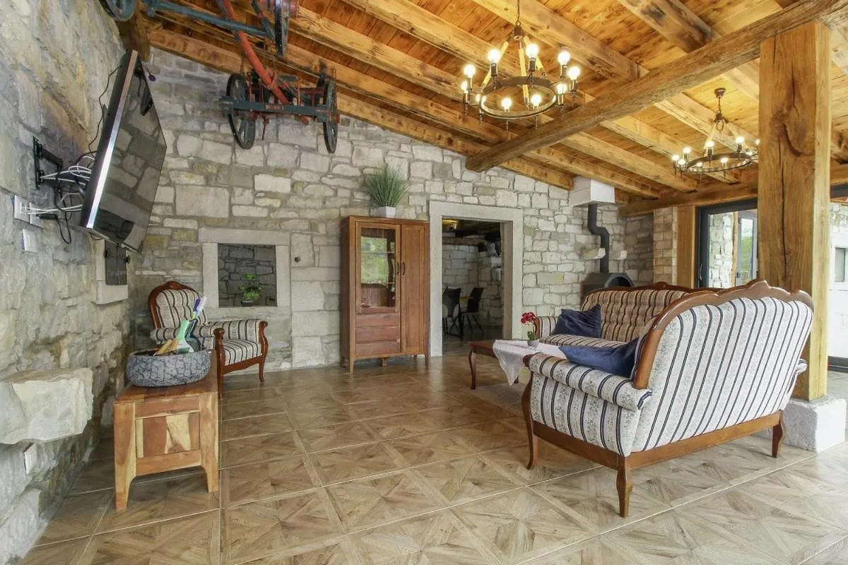 Villa Tina Livade In Gradinje - Haus Fuer 8-12 Personen