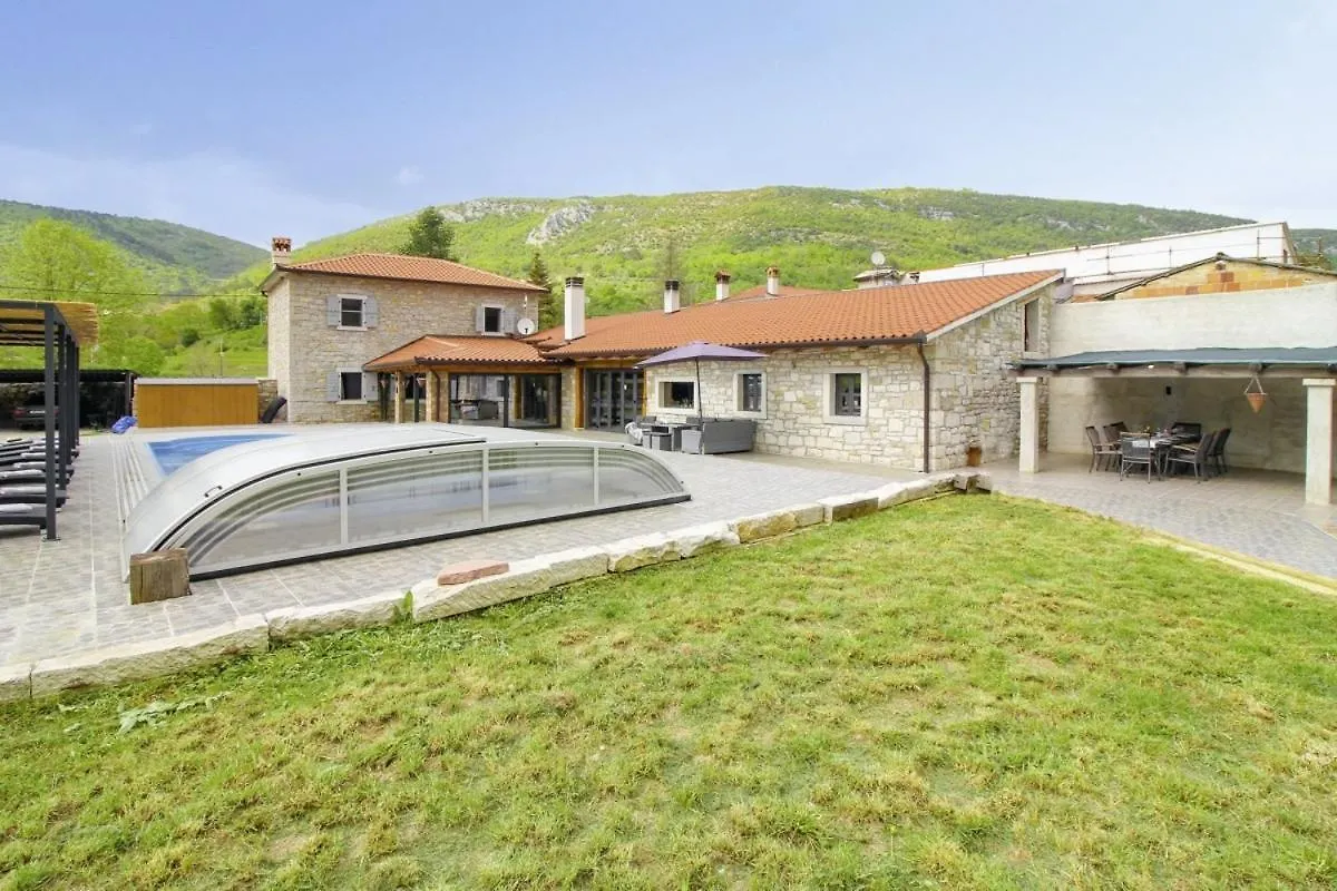 Villa Tina Livade In Gradinje - Haus Fuer 8-12 Personen