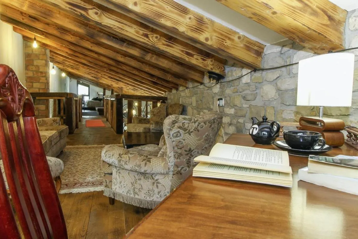 Villa Tina Livade In Gradinje - Haus Fuer 8-12 Personen Croacia
