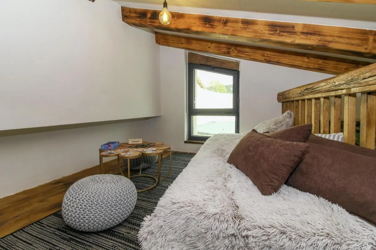 Villa Tina Livade In Gradinje - Haus Fuer 8-12 Personen
