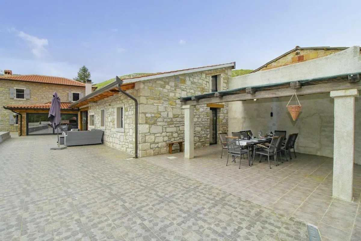 Villa Tina Livade In Gradinje - Haus Fuer 8-12 Personen