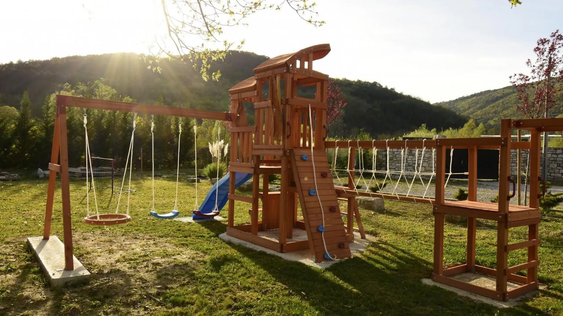 Villa Tina Livade In Gradinje - Haus Fuer 8-12 Personen